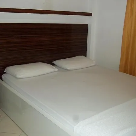 Hakan Aile Πανσιόν Αλάνια